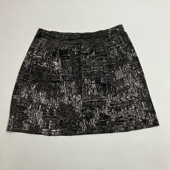 NIC+ZOE Dresses & Skirts - NIC + ZOE stretch mini skirt